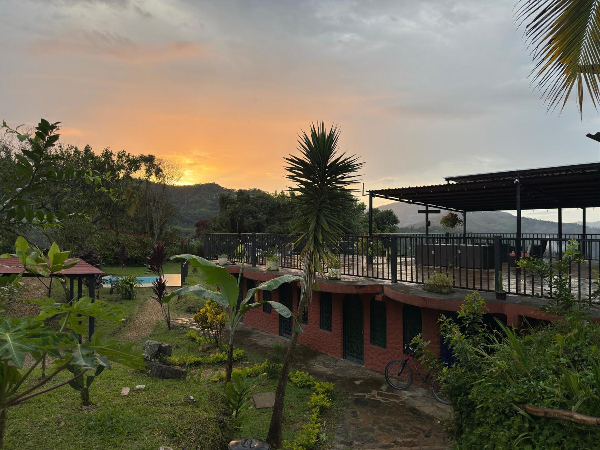 Jaragual Hostel "Eco Hostal" La Vega  Exterior photo
